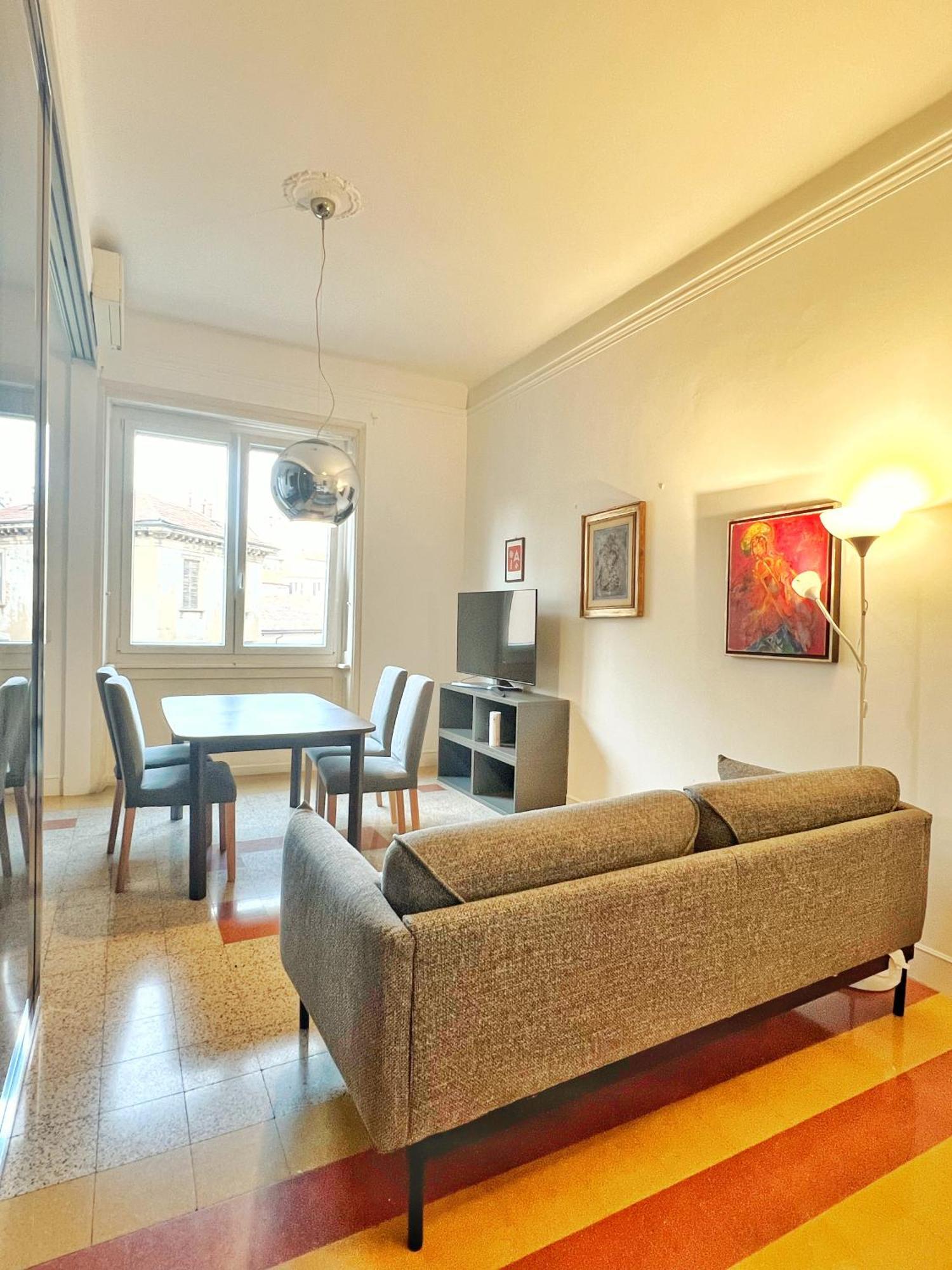 La Dolce Vita - Piazza Vetra Milán